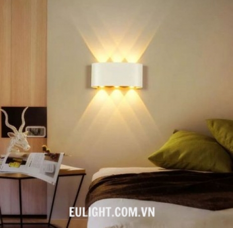 Đèn hắt 6 tia gắn tường VGT105 vỏ Đen hoặc Trắng