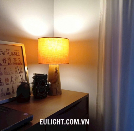 đèn bàn thân gỗ DBG161